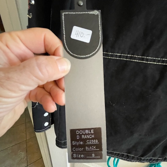 DD Ranch  Black Jacket with Floral and Cactus Design NWT Size Small - Picture 9 of 12